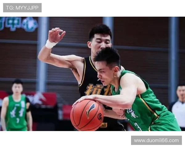 北京辽宁巅峰对决直播：强强对话引爆全网热议